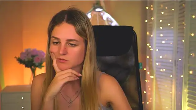 DeboraLarson webcam