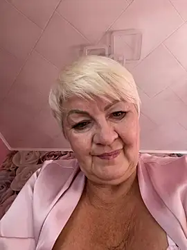 Laura_Millf webcam