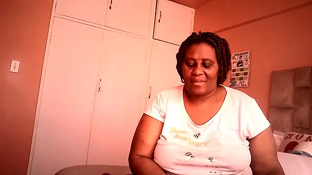 HUGEASSXXXXX webcam