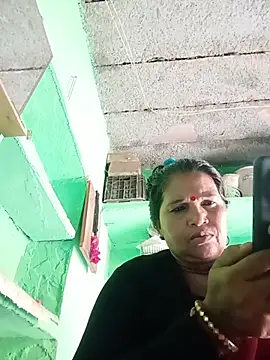 Manavi_x webcam