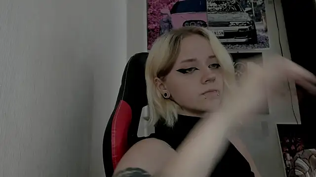 Holy_Mistress_S webcam