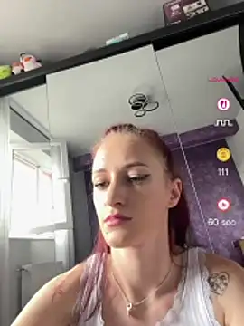 Roxyfoxyyy webcam