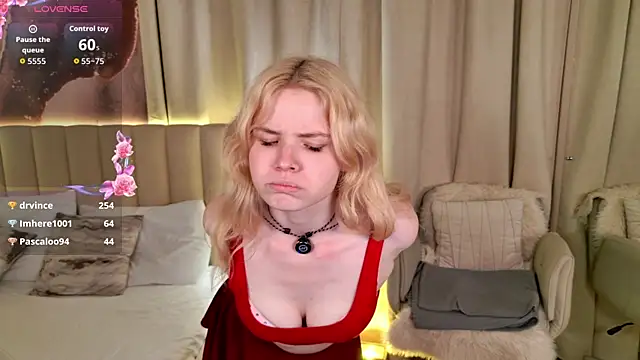 ChloeWells webcam
