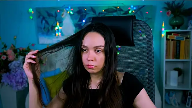 OliviaWeles webcam