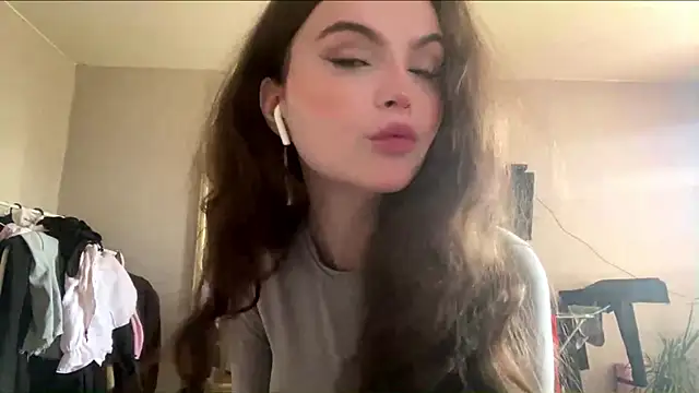 BettyBennerson webcam