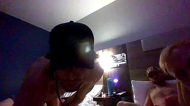 hitmehardns live cam on StripChat