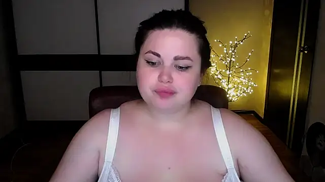 Emily_Mo webcam