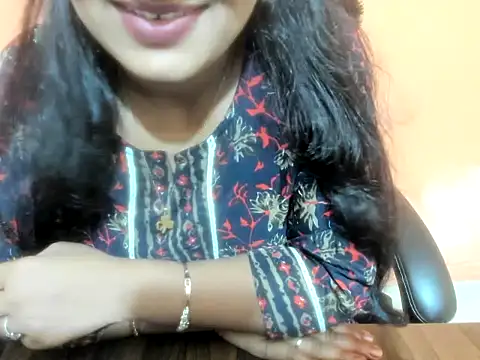 Kudi_Kiyara webcam
