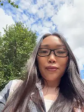 trytomakememoam webcam