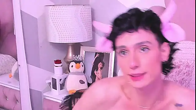 KylieMonnett webcam