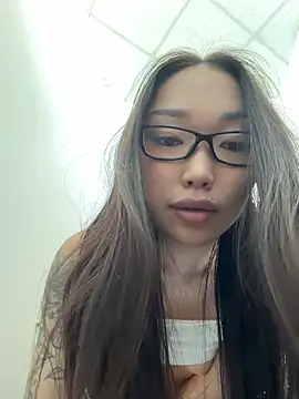trytomakememoam webcam