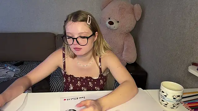 MarlaMotsinger webcam