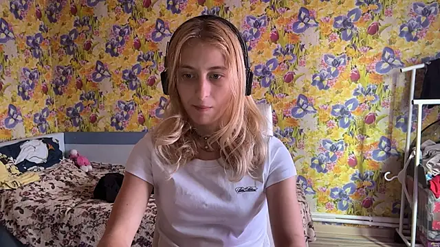 LisaBam webcam