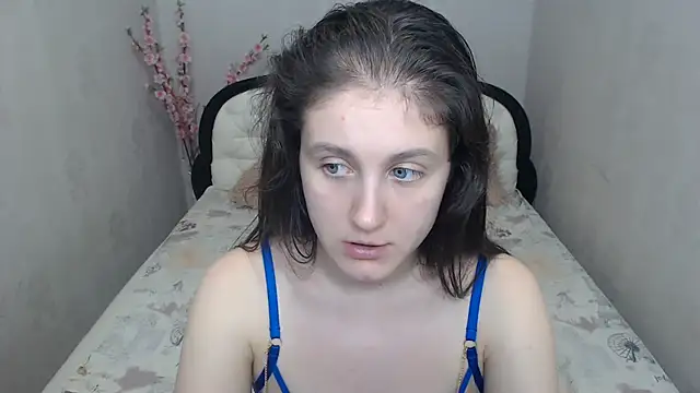 Holliy_Cooper webcam