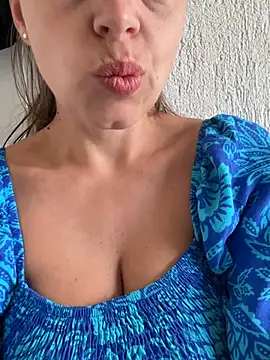 ladywithbigass