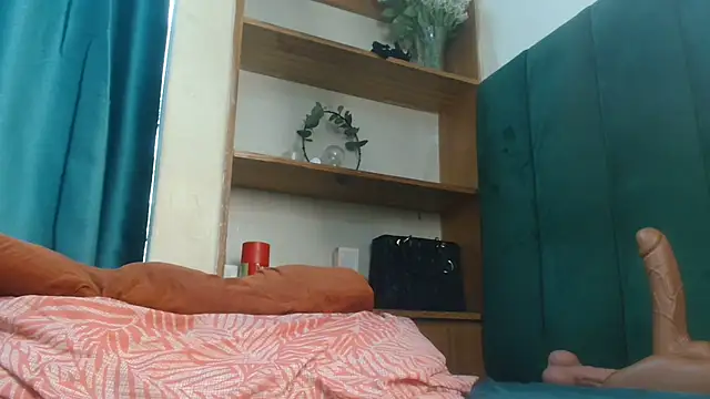 Keishaa-77