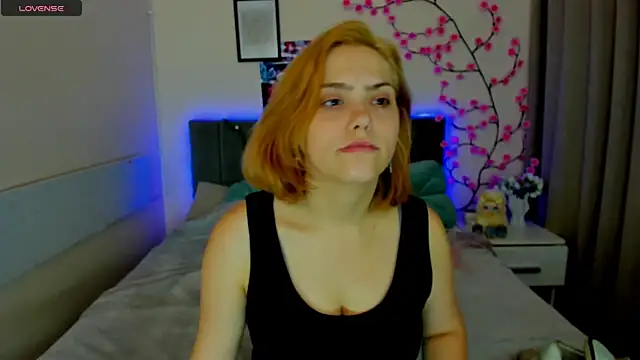 DellaRows webcam
