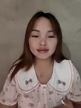 Mina_xYx webcam