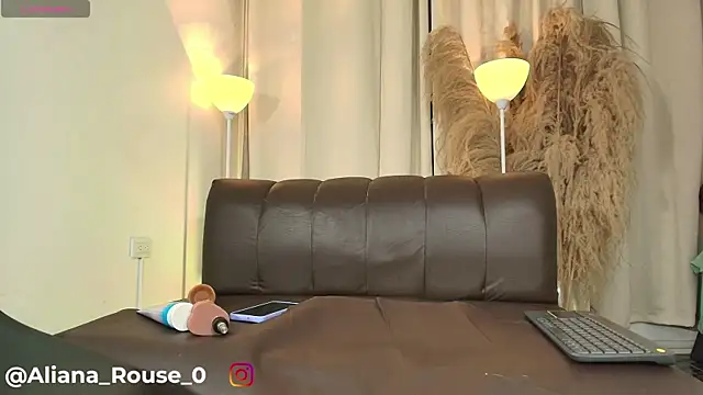 Aliana_Rouse webcam
