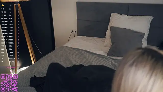 DelfinaSiderine webcam