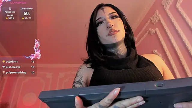 Kat_VonDe webcam