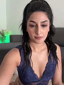 Mia_spicyy webcam