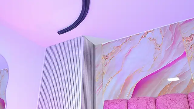 emmacurvy webcam
