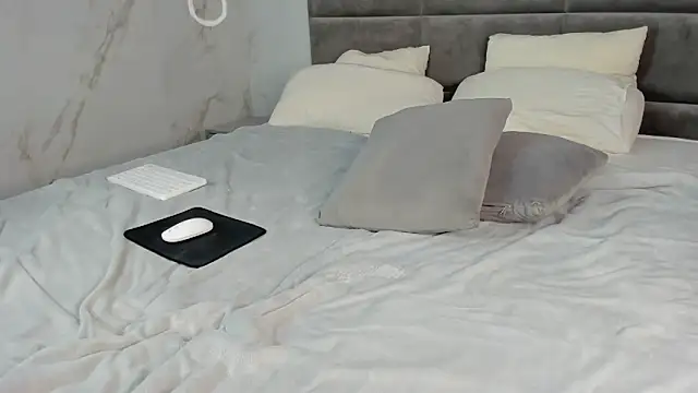 Anneta_Hart webcam