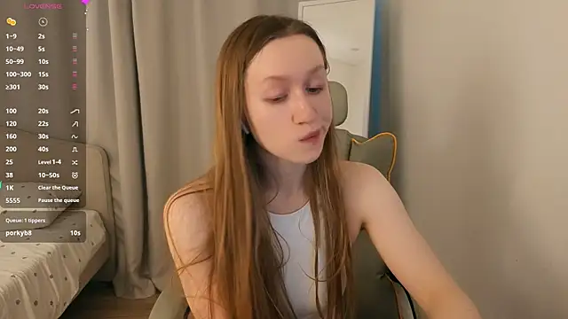 mowalova - Mowalova's free webcam - UK Sex Cams