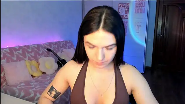 luna_lust_212 webcam