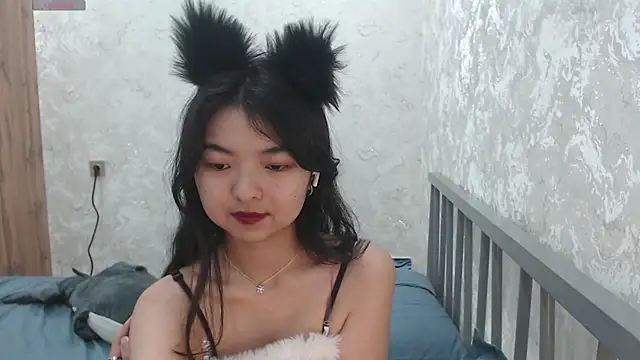 Shy_Kira webcam