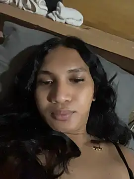 slutty_aki webcam