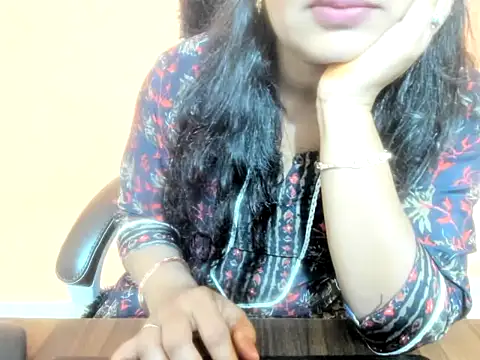 Kudi_Kiyara webcam