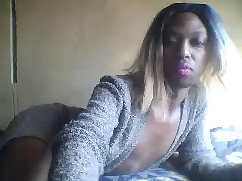 Blackhornybitc webcam