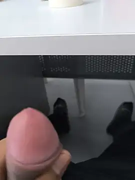 Hotmen84050 webcam