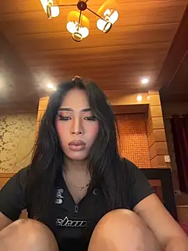 hugecock_tamira webcam