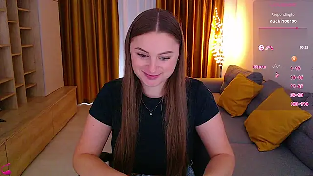 mia_bloomy webcam