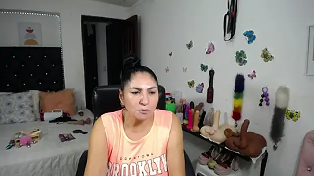 mature_bigboobs10 webcam