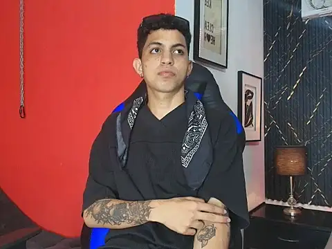 cameron_lux77 webcam