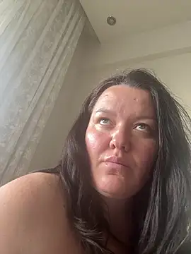 SunnyLeila2101 webcam