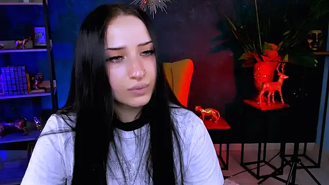 MonicaLowes webcam