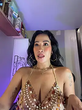 AsianMilfSheryl webcam