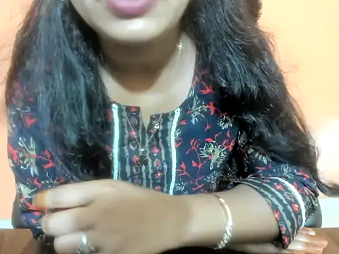 Kudi_Kiyara webcam