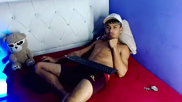 Angel_foxc13 webcam