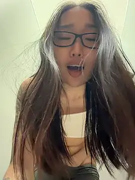trytomakememoam webcam