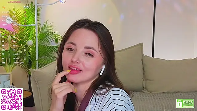 OliviaKis_ webcam