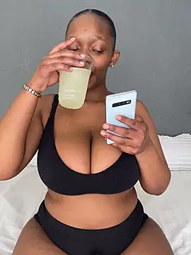 Jazmine-Blue Live Web Cam Show
