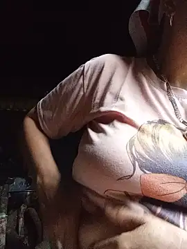 Agnes-baby live cam on StripChat