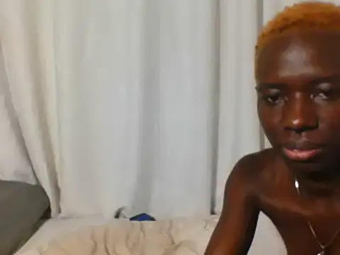 Goldy_petite webcam