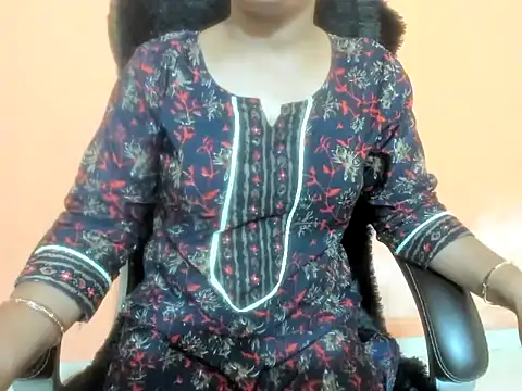 Kudi_Kiyara webcam